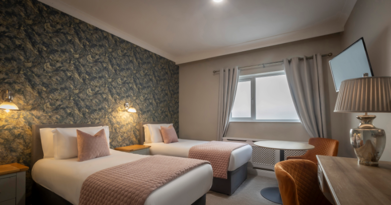 Twin Bedroom-2 cms