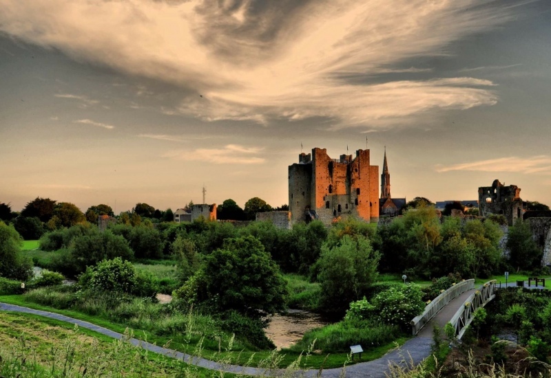 cropped trim castle view 1