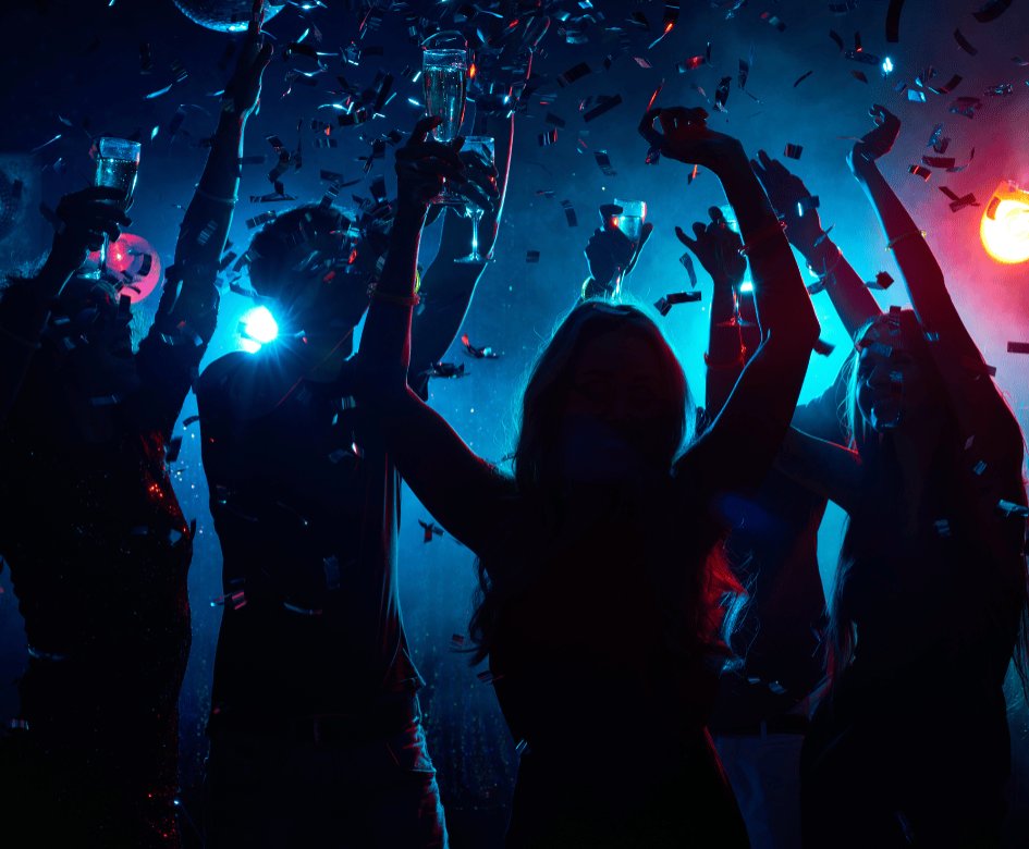 Untitled design www.castlearchhotel.com_v3